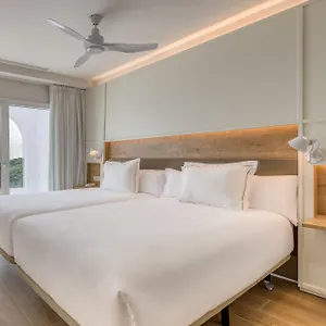 https://puerto-marina-mojacar-04688.es-andalucia.com